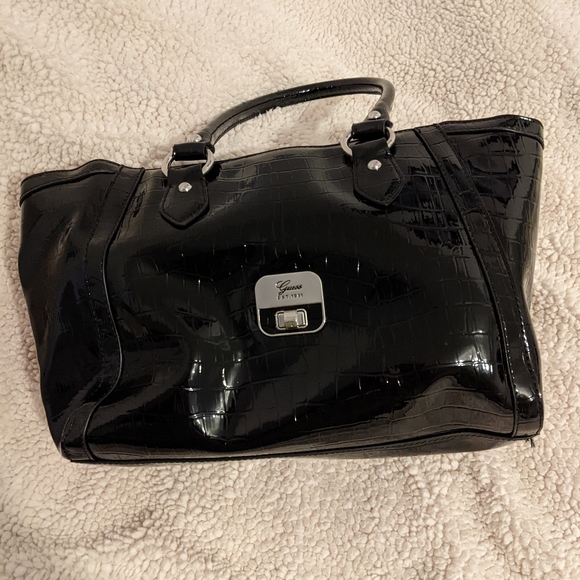 Guess crocodile embossed PVC Vinyl black tote w/shoulder straps clean interior - Picture 15 of 16